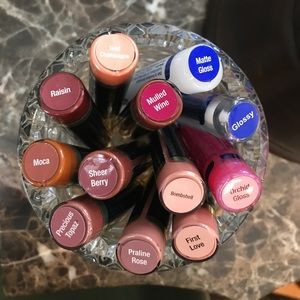 Lipsense gloss and color